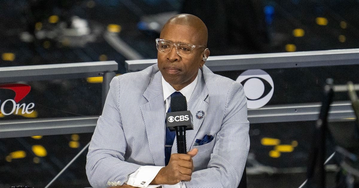 Kenny Smith Praises 2024 UNC Commit Elliot Cadeau: 'This Guy Makes Winning Plays'