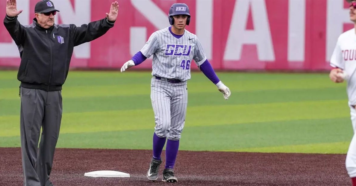 3B Jose Lopez returning home with transfer to Miami
