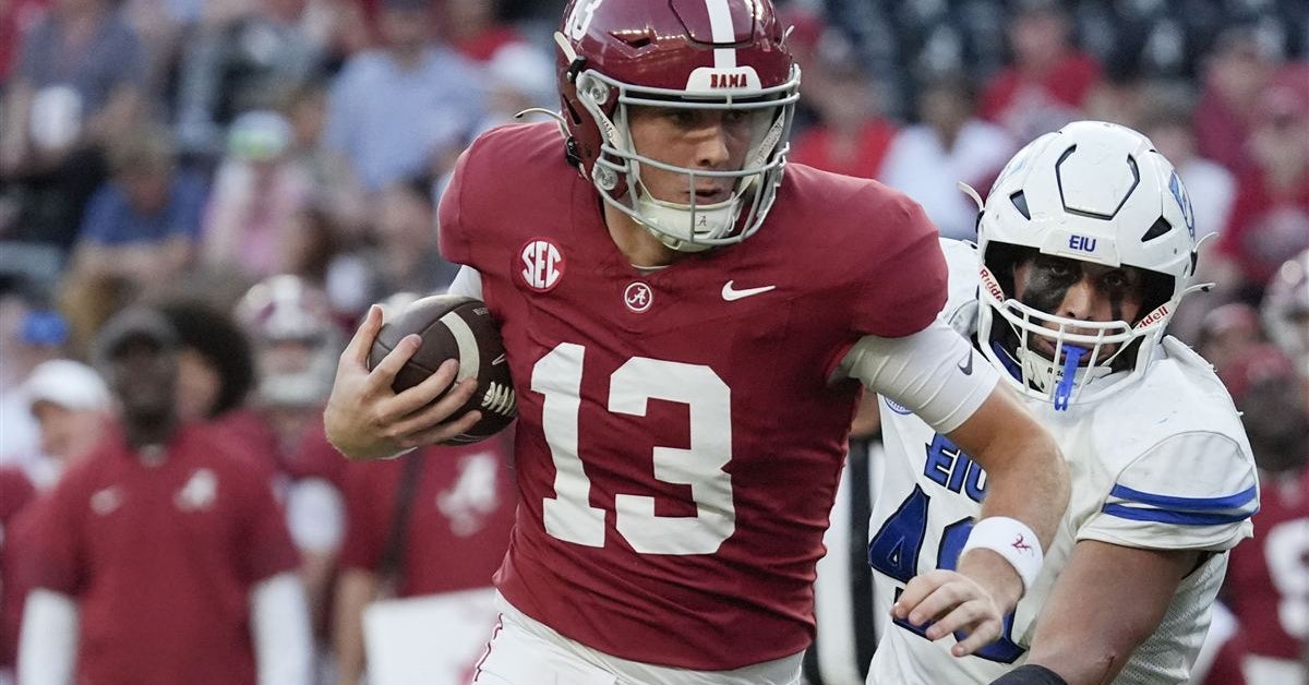Alabama places 6-foot-7 walk-on quarterback on scholarship