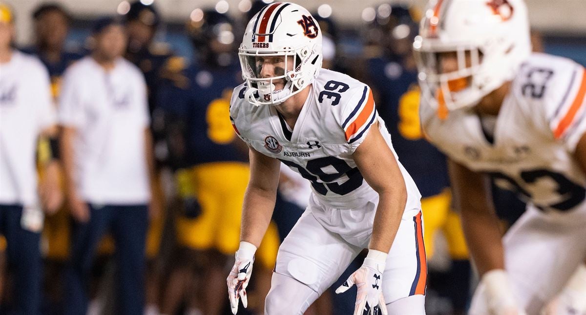 Pair of Auburn walk-ons awarded scholarships ahead of preseason camp