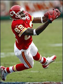 Kansas City Chiefs wide receiver Dwayne Bowe (82) during pre-game warmups  before the Chargers 37-7 victory over the Chiefs at Arrowhead Stadium in Kansas  CIty, Missouri. (Credit Image: © Jacob Paulsen/Southcreek  Global/ZUMApress.com