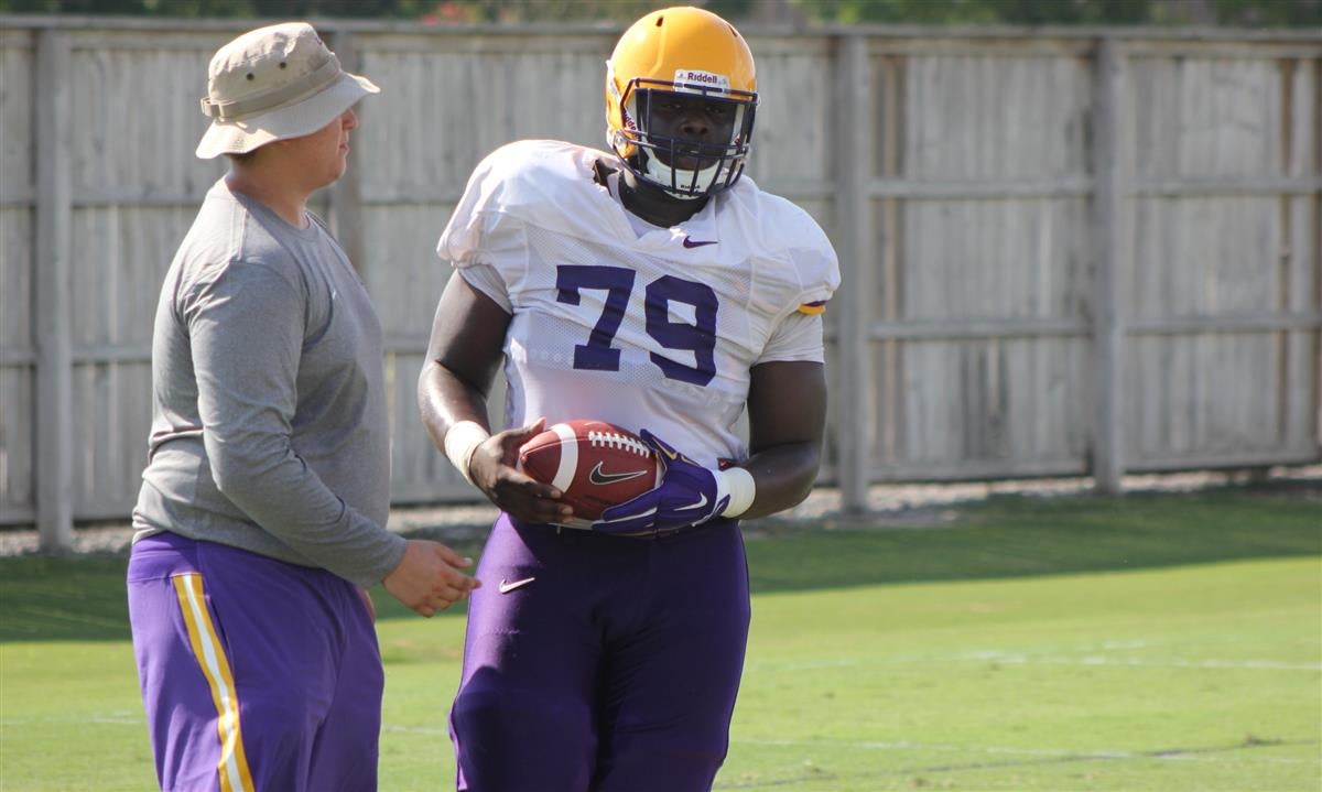 Quiet in nature, redshirt freshman Lloyd Cushenberry making plenty of noise  on LSU's offensive line