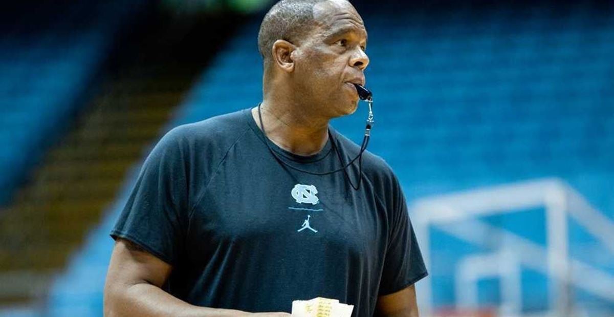 UNC basketball: Projecting Tar Heels win total, impact players, Hubert Davis job security