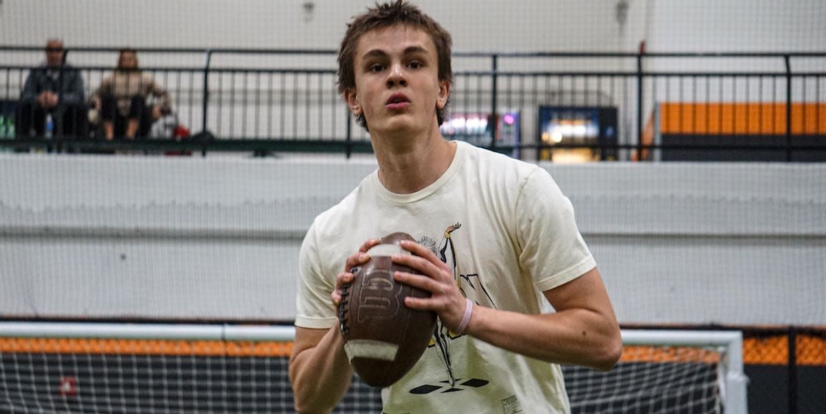 WATCH: 2026 QB Owen Lansu Impresses During Throwing Session