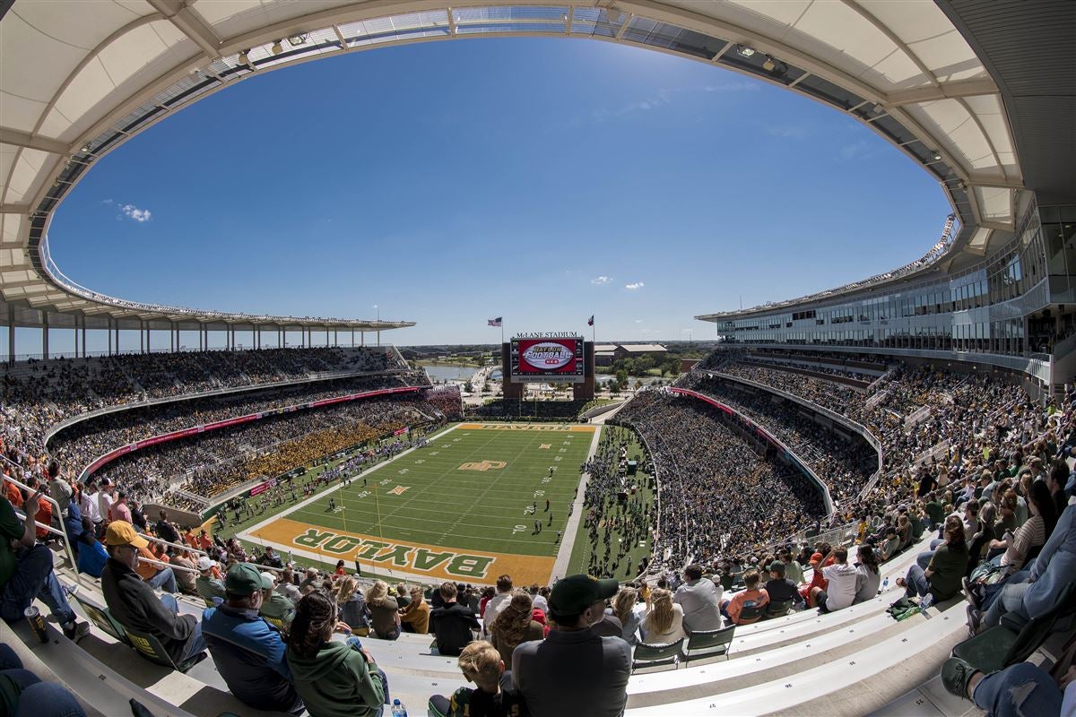 Soccer fans flock to M&T Stadium to watch overseas teams square off - CBS  Baltimore