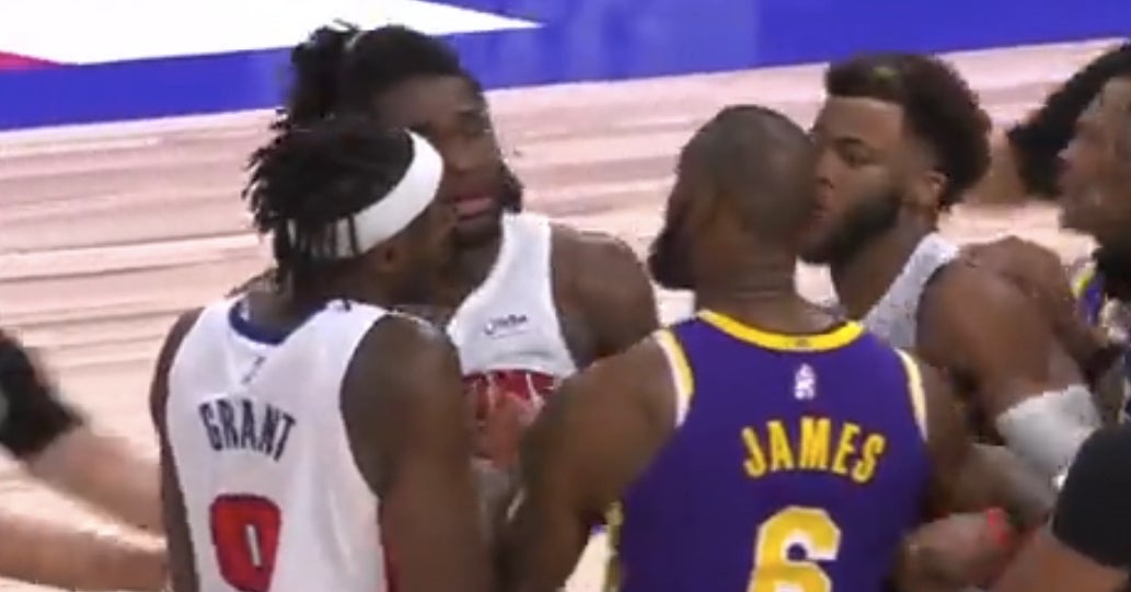 LeBron James ejected following foul, altercation with Pistons' Isaiah Stewart