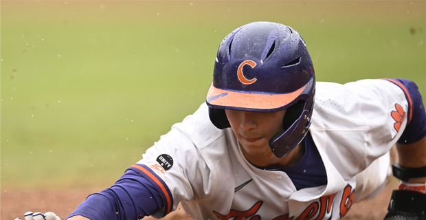 Stanford baseball edges Cal State Fullerton to stay alive in regional