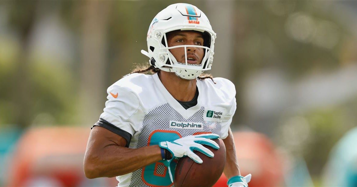 Former UNC Receiver Mack Hollins Named Miami Dolphins Team Captain