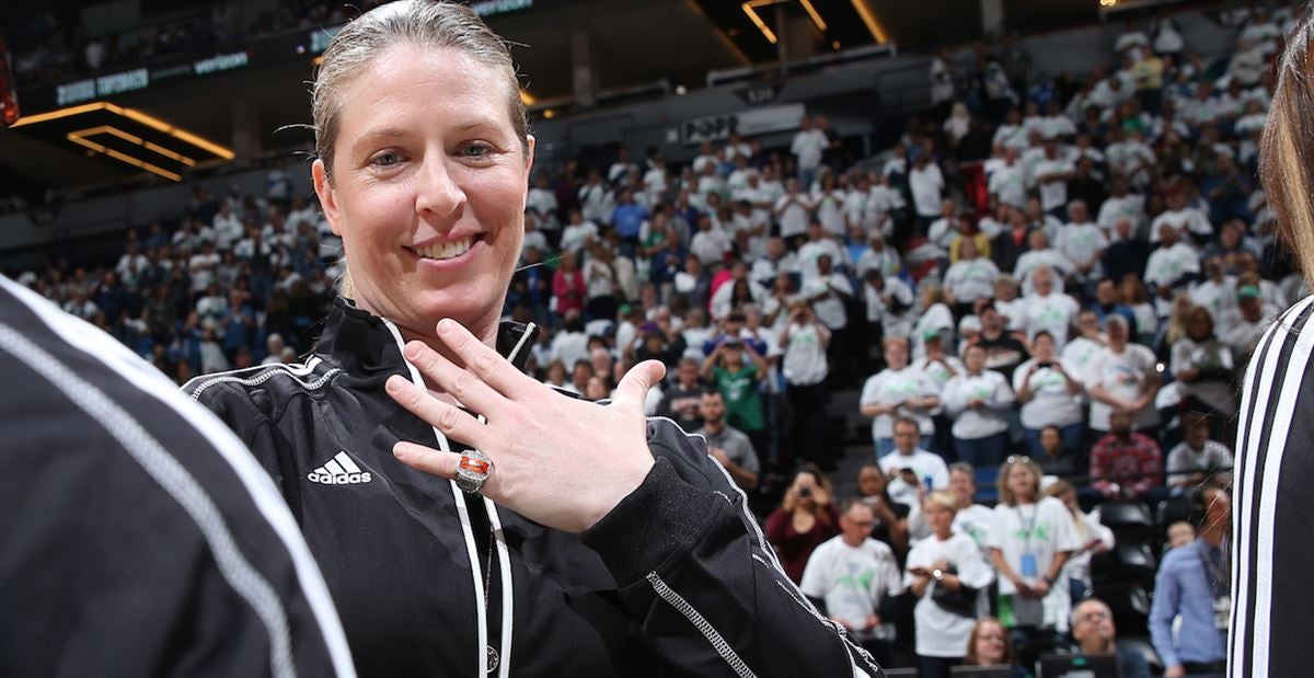 Katie Smith named as a Naismith Basketball Hall of Fame inductee