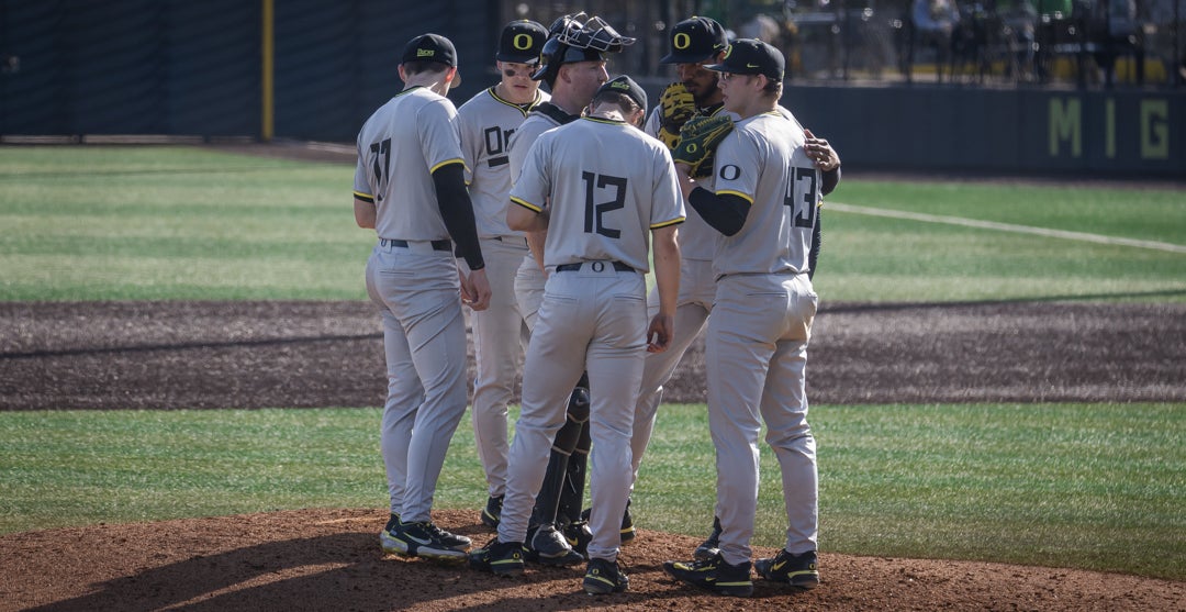 Oregon drops game one of conference play to Arizona State in walk