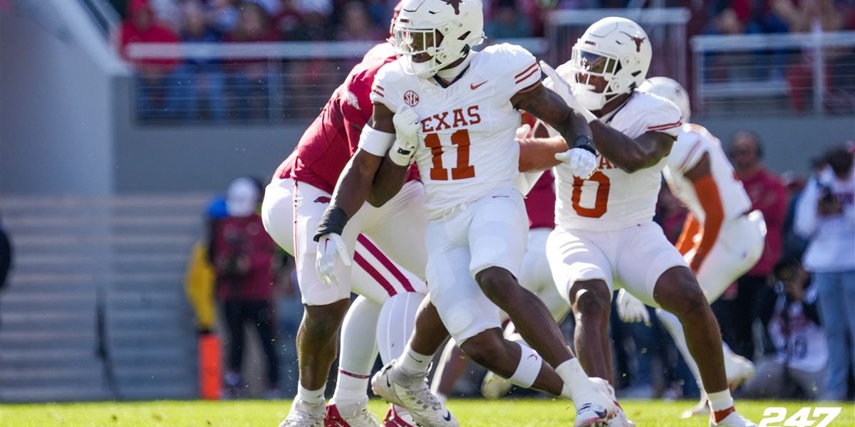 Know Your Longhorn Foe: Texas renews old rivalry against Arkansas as the Longhorns cling to CFP hopes