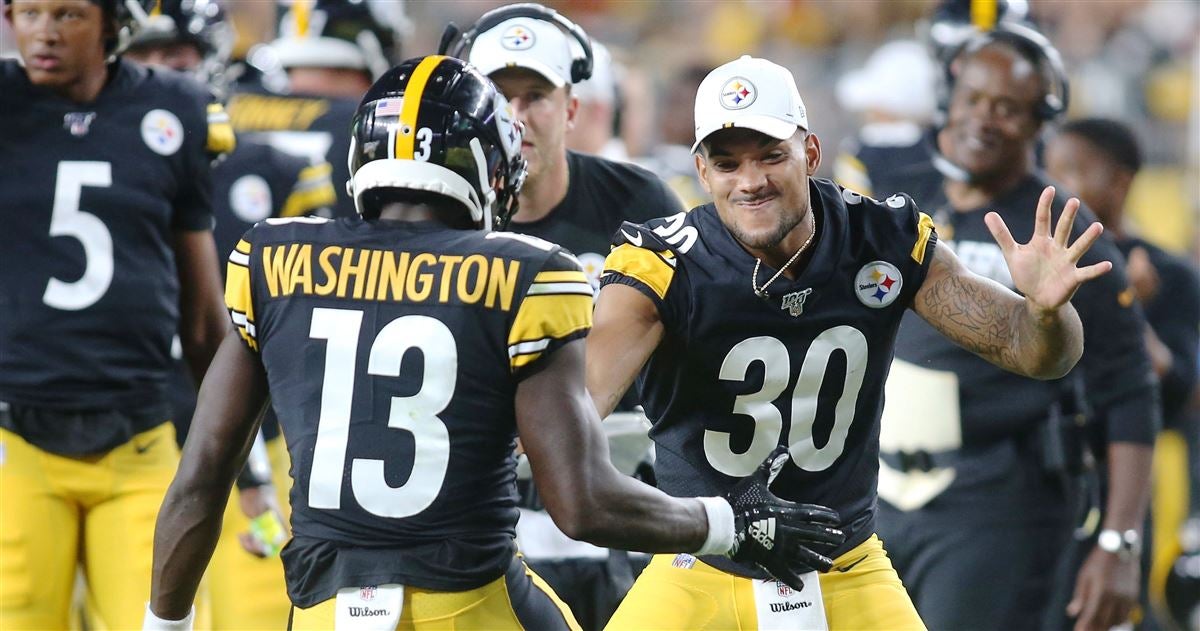 Dobbs, Rudolph lead Steelers to 30-28 win against Bucs