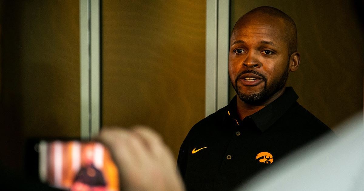 Quick Hits Raimond Braithwaite, Jason Manson meet with media