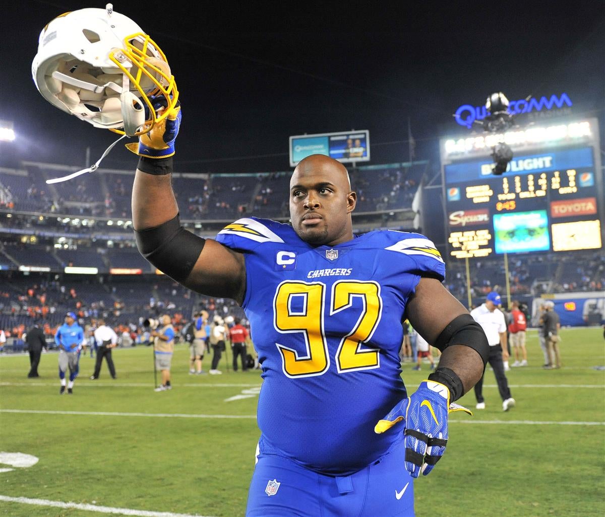 Chargers' Brandon Mebane plays to honor his daughter's memory – Orange  County Register