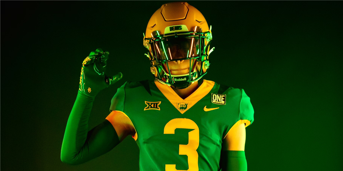 Unofficial: Oregon Football Uniforms