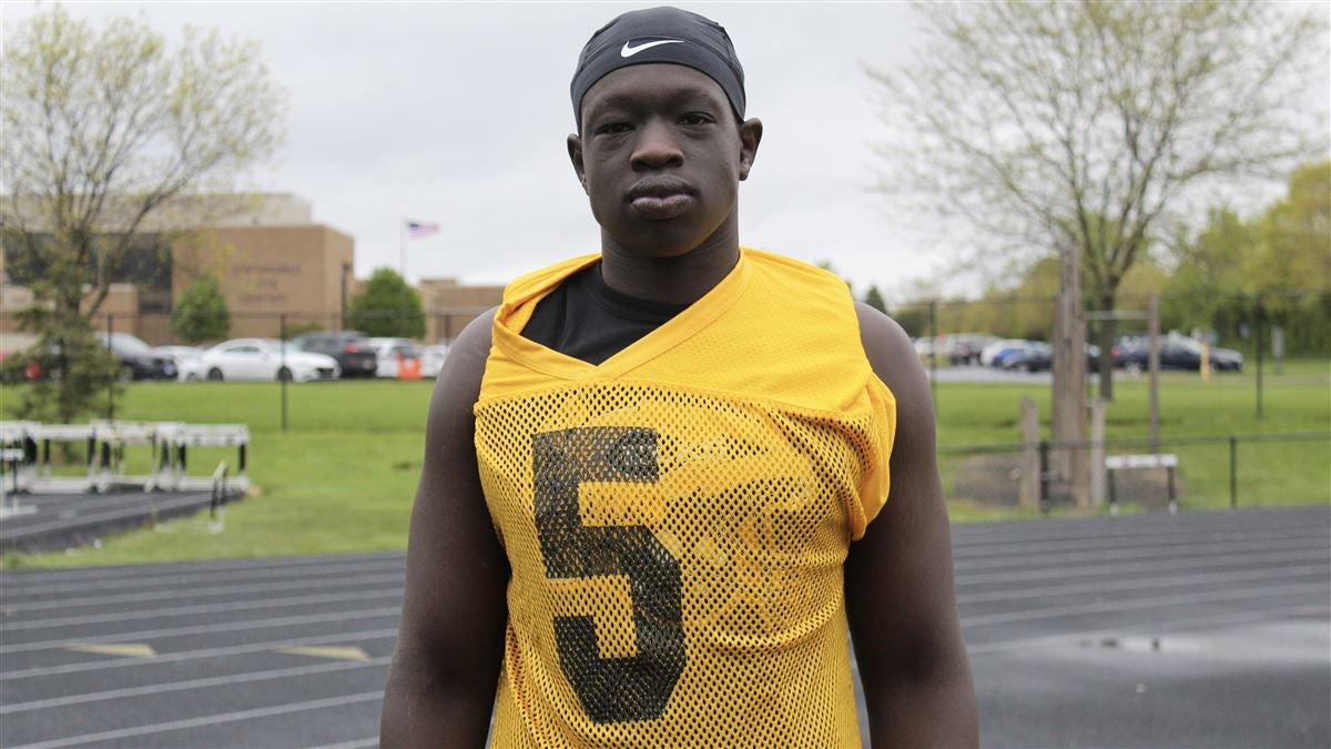 Michigan State offers 2025 Dayton, (OH) three-star OT Kuol Kuol after  strong camp performance