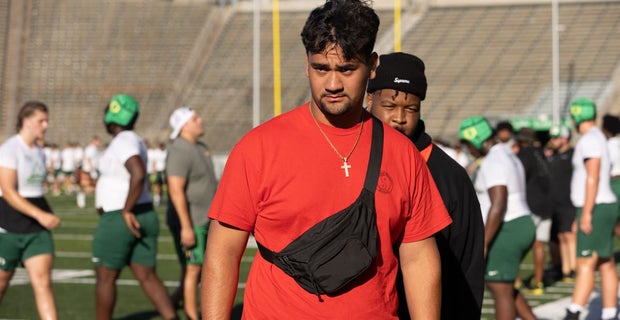 More photos from Oregon's Saturday Night Live football camp