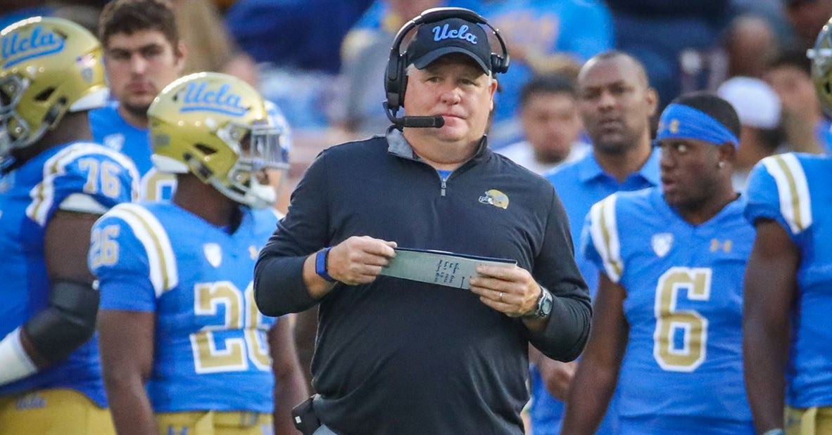 Chip Kelly laments on empty Autzen in return to face Ducks
