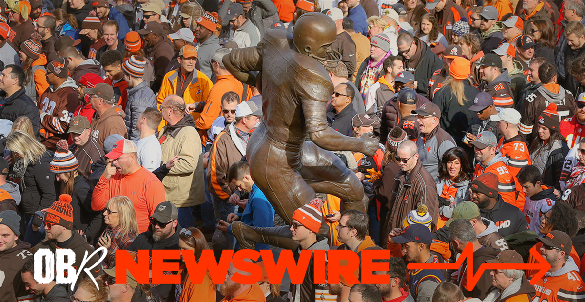 Browns notes: Try tackling the Jim Brown statue