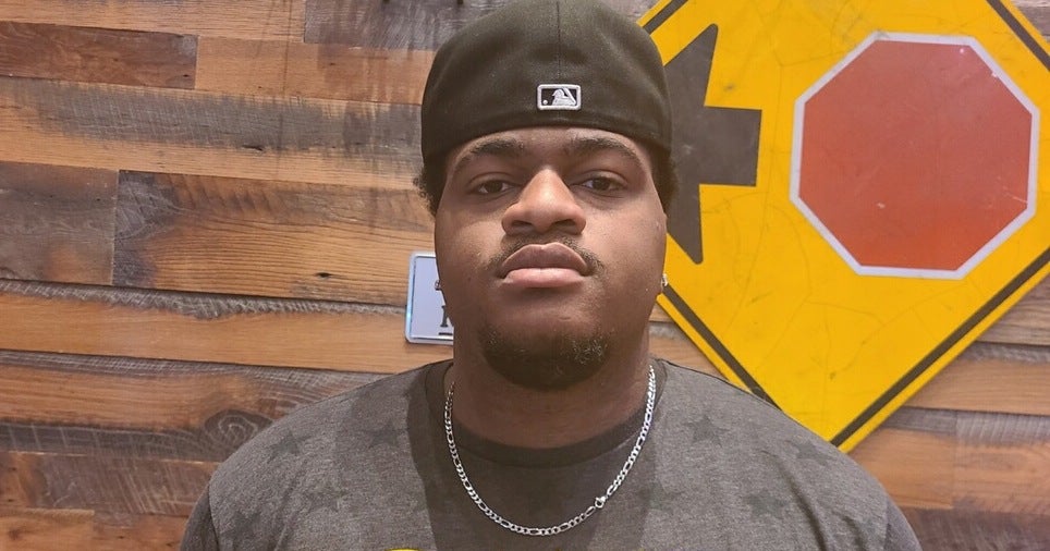 Taylor Lewis recaps Arkansas official visit