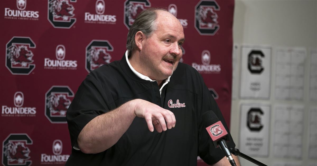 What does Adkins look for in offensive line recruits?