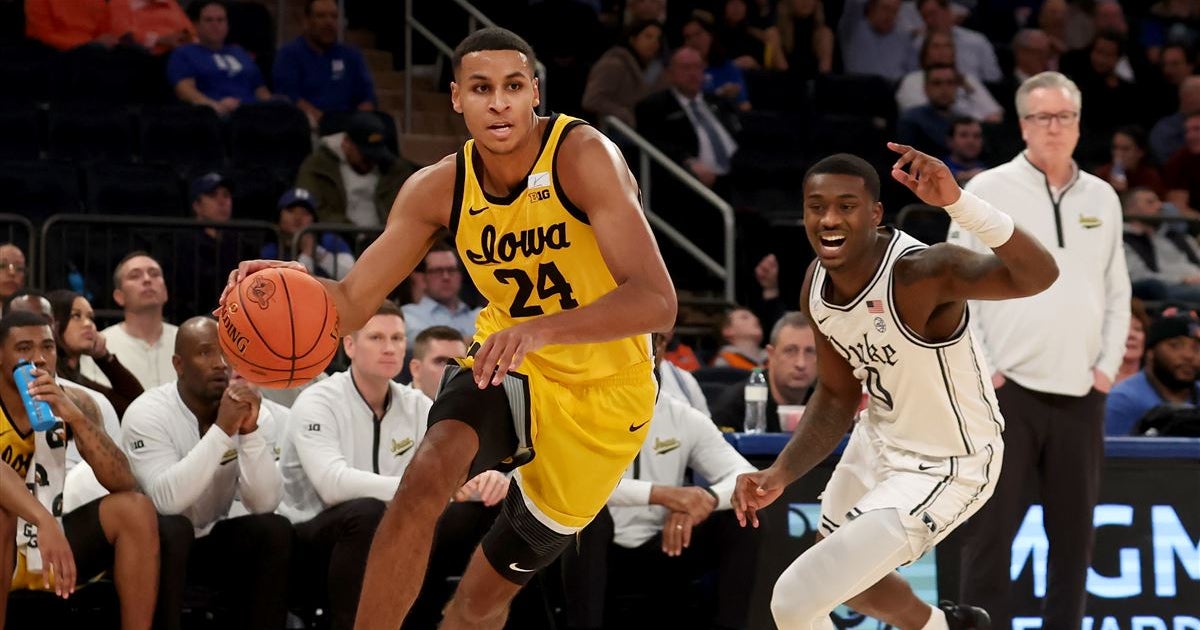 Report Iowa forward Kris Murray out against Iowa State, could miss