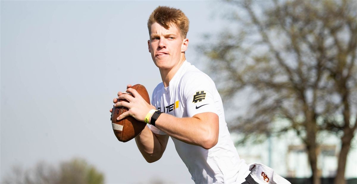 Titus Huard, Valor Christian, Quarterback