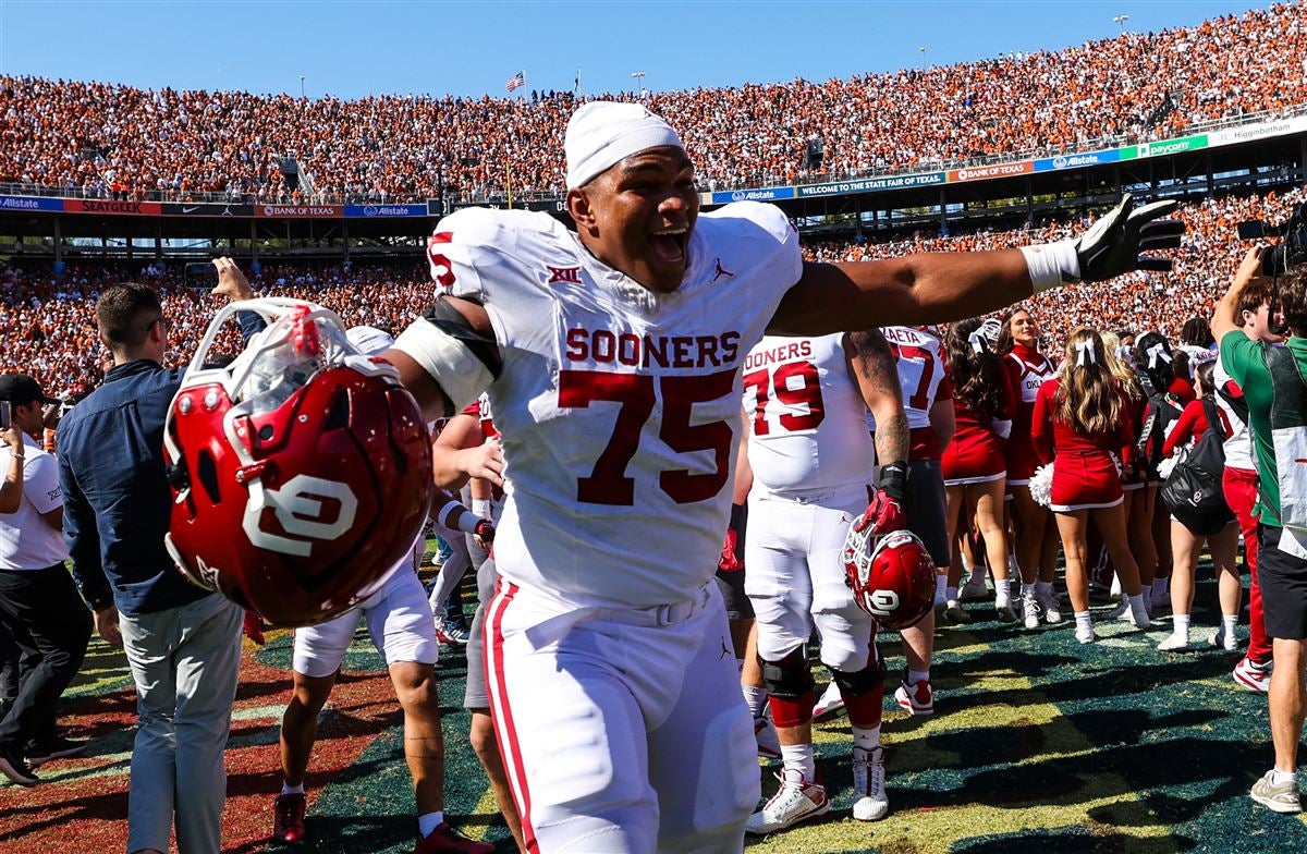 Highlight: Jalen Hurts shows Herculean effort on game-tying 2-point run