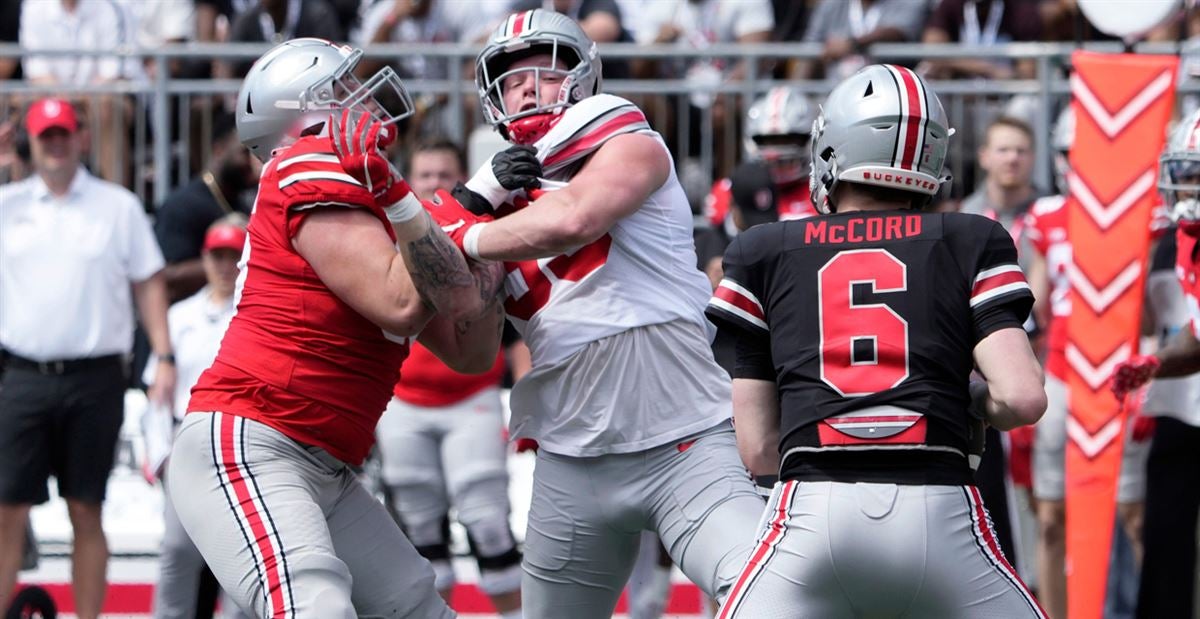 Ohio State football great Archie Griffin runs for a touchdown in the  Buckeyes' spring game 