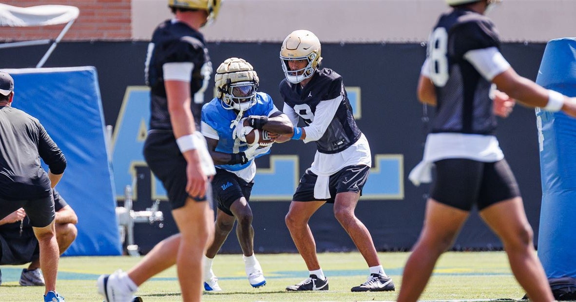 UCLA football VIP practice observations on offense: Quarterbacks struggle on Day 3, Wayne Knight looks great