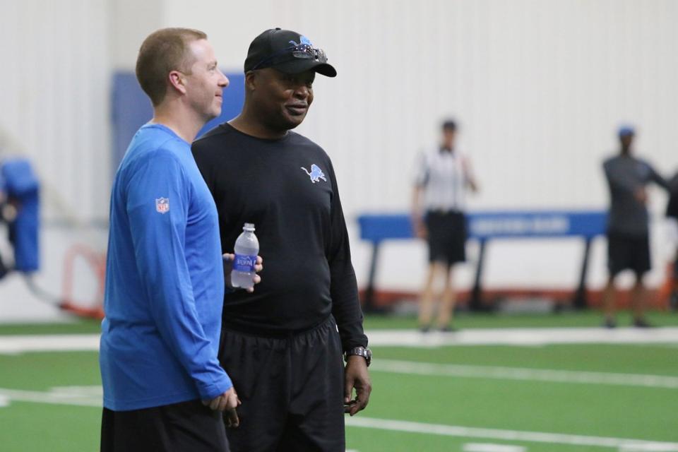 Detroit Lions Football Education - Fundamentals Camps