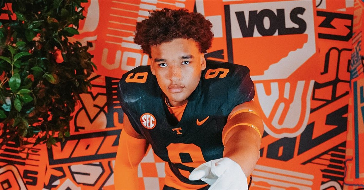Tennessee flips Top247 EDGE Carter Gooden from UCLA on Signing Day