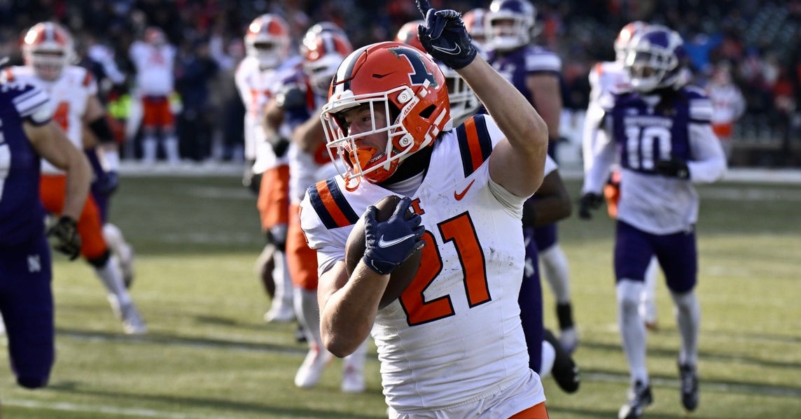 Aidan Laughery hits three house runs at Wrigley to steer Illini to 38-28 win over Northwestern