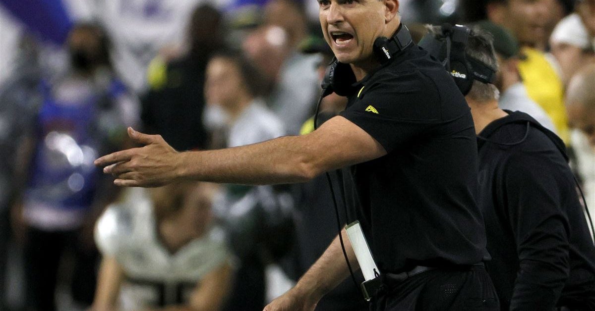 Former Oregon coach Mike Bellotti says Mario Cristobal is 'major loss' for Oregon