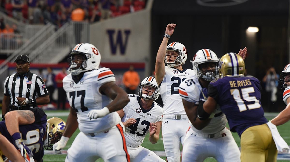 Raiders News: NFL.com names Daniel Carlson potential first-time pro bowler  - Silver And Black Pride