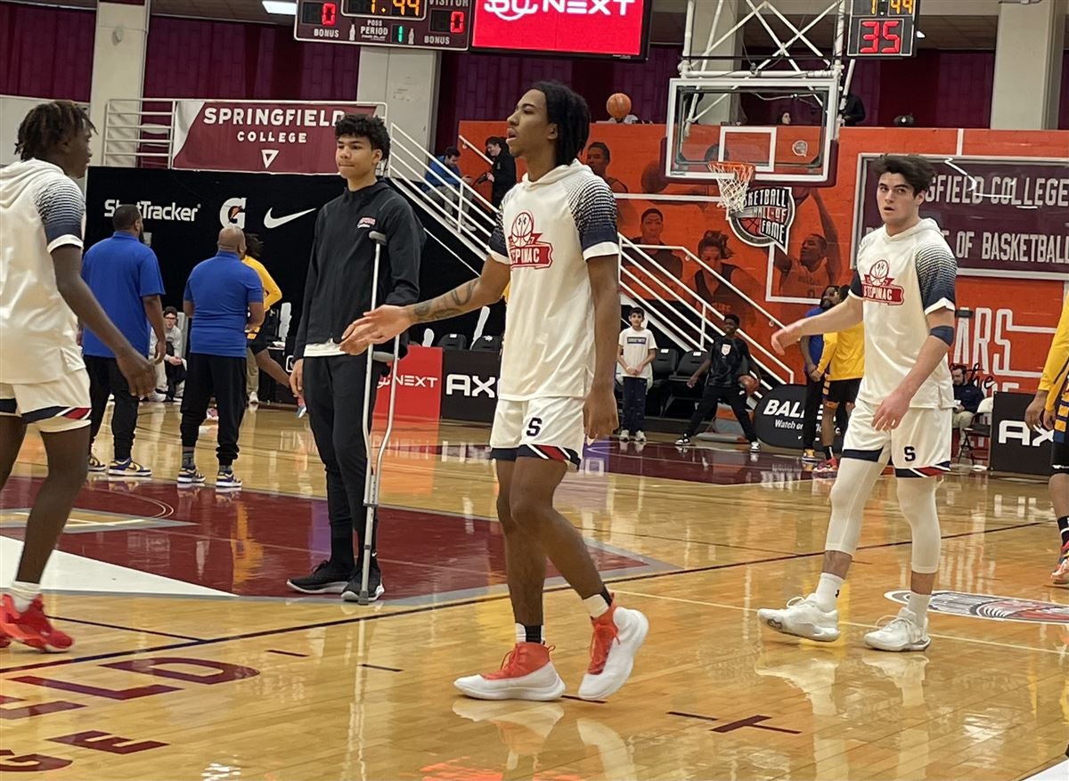 Indiana's Mike Woodson, Kenya Hunter watch 5-star guard Boogie Fland at Hoop Hall - Vimarsana News
