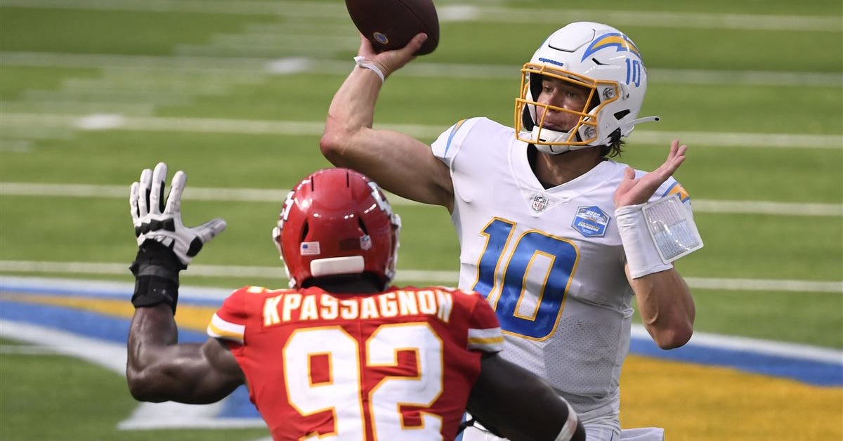 Justin Herbert named NFL Rookie of the Week after surprise start