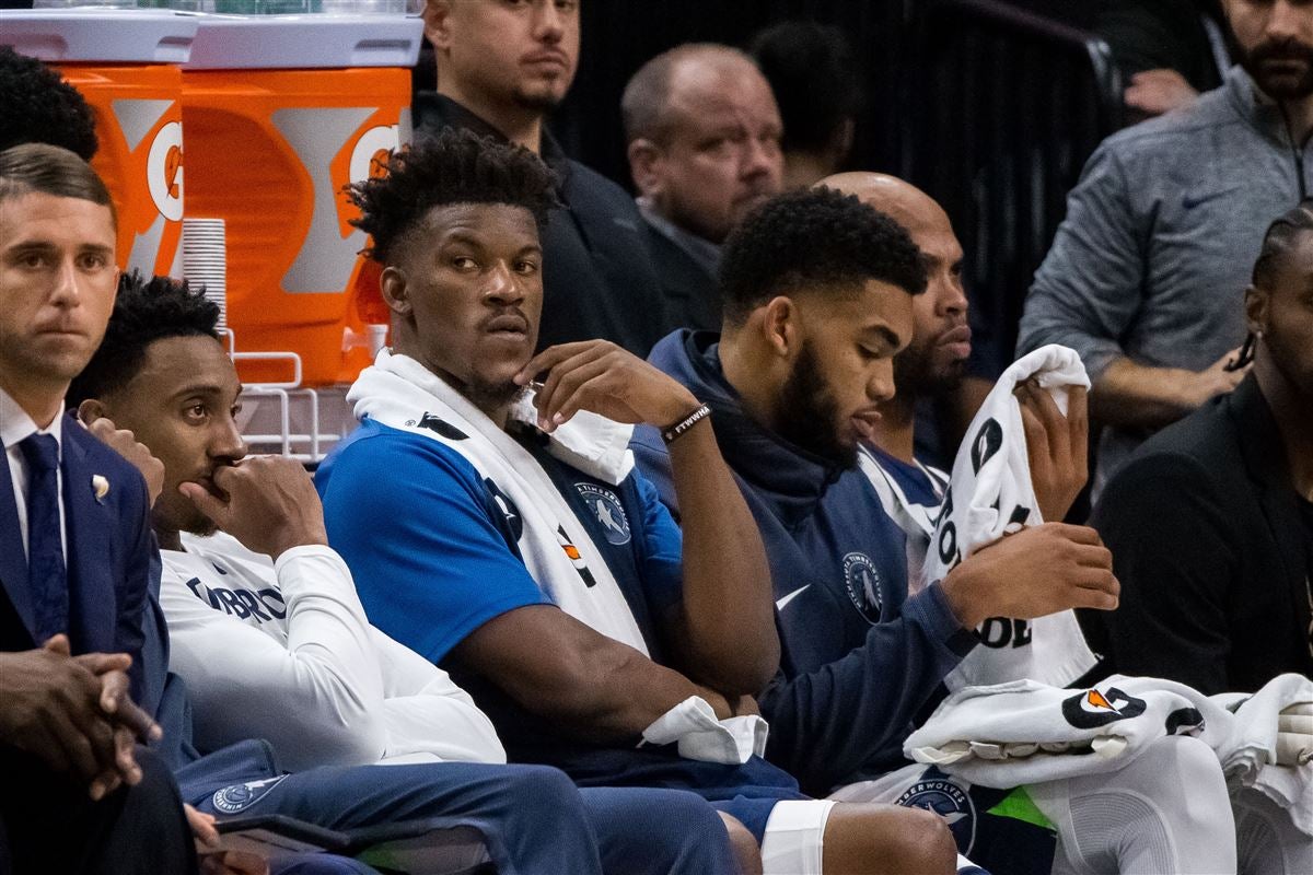 theScore - Jimmy Butler needs to play with the big dogs. 🏀🐕