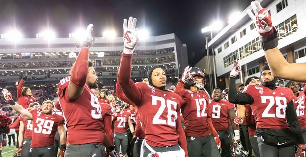 20 Exclusive Cf C Photos Senior Night Madness With The Cougs