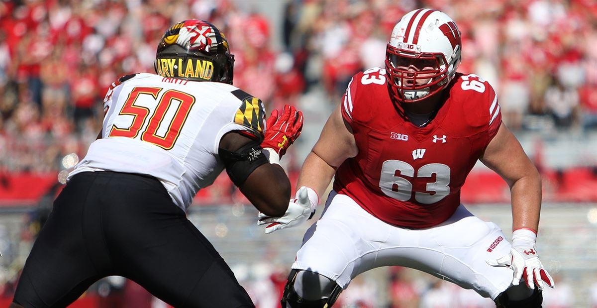 Wisconsin Football on X: Michael Deiter is clearly fired up for photo day.  