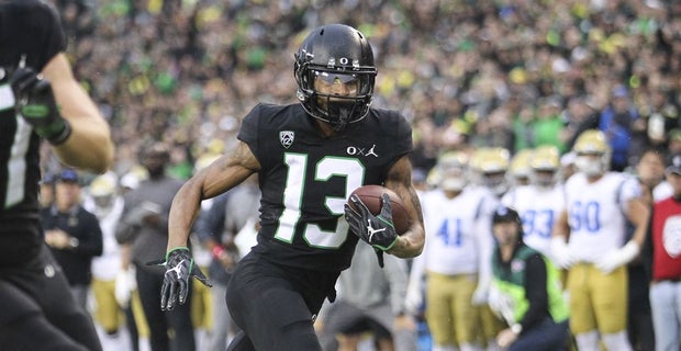 Dillon Mitchell Breaks Oregon Single Season Receiving Record