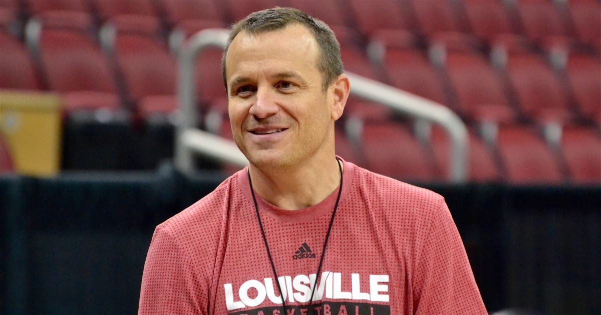 Louisville women&#39;s basketball coach Jeff Walz has signed another top 15 recruiting class