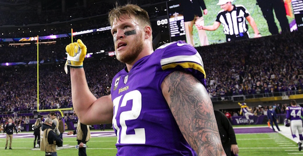 Vikings Kirk Cousins rocks icy chains and We Like That