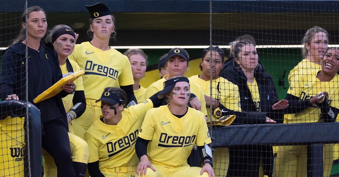 Oregon softball upset by rival Oregon State Saturday night at The Jane