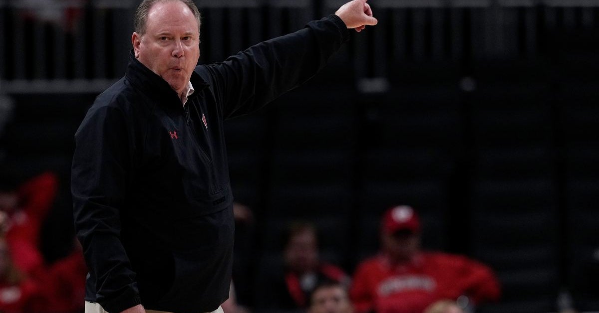 Isaac Riddle BREAKING: Australian forward Isaac Riddle commits to, signs with Wisconsin