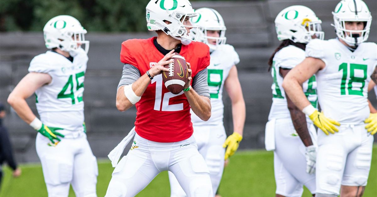 Shough, Brown building friendship as QB competition brews