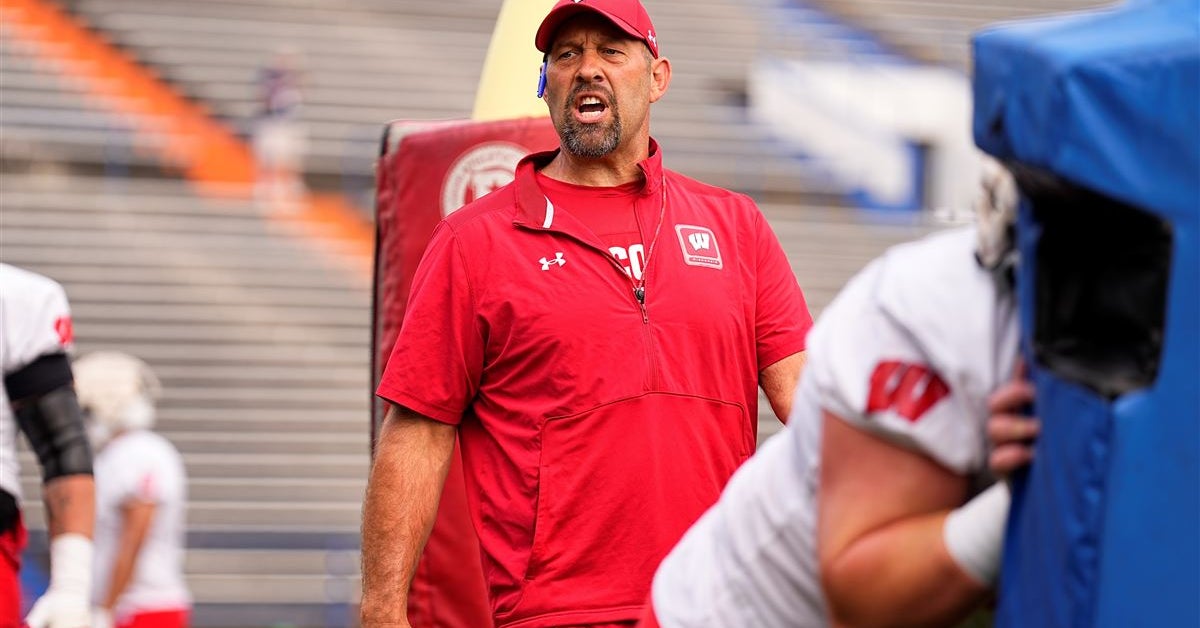 WATCH: A.J. Blazek, Casey Rabach Address the Media From Fall Camp