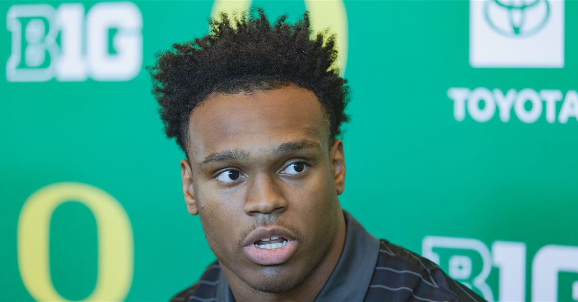 Oregon linebacker Devon Jackson participates in second fall scrimmage, Dan Lanning says