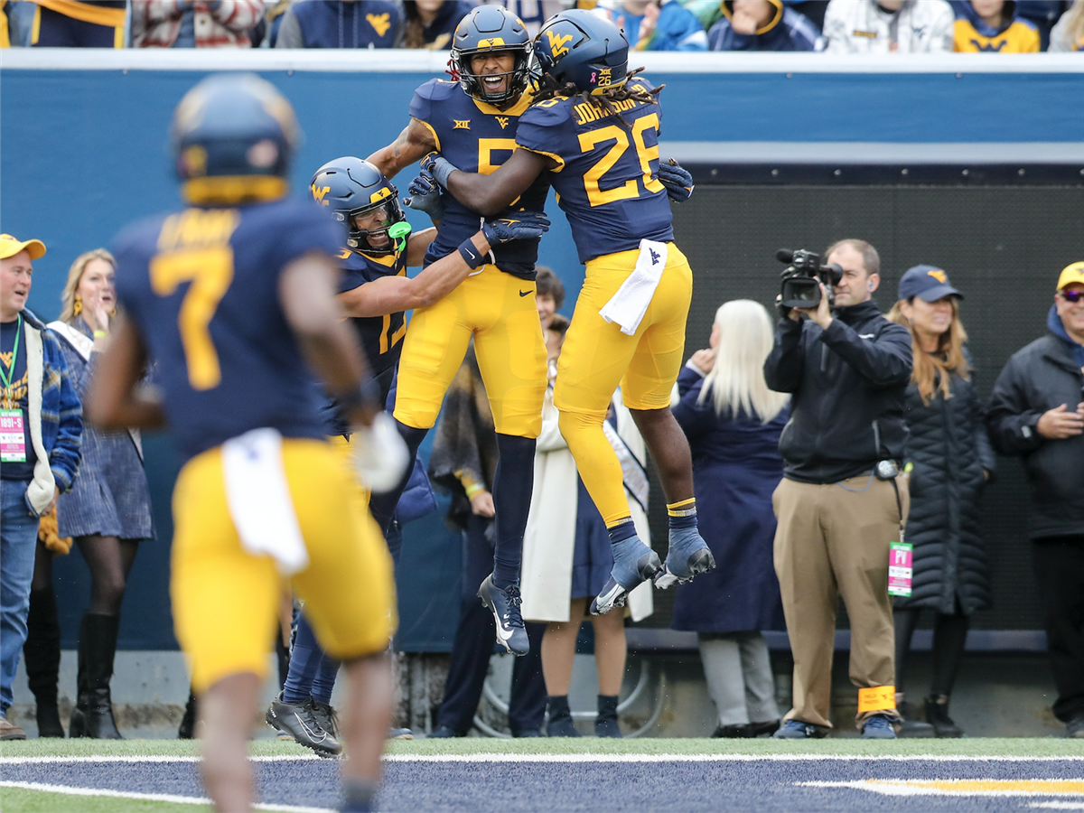 The Fresh Set Make a spirited splash