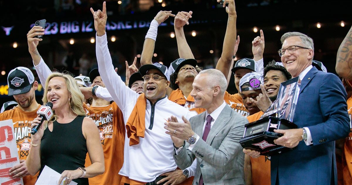 Four Longhorns named to preseason Big 12 Basketball Awards team